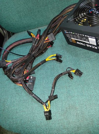 Лот: 20680207. Фото: 1. aerocool KCAS 700 W. Корпуса, блоки питания