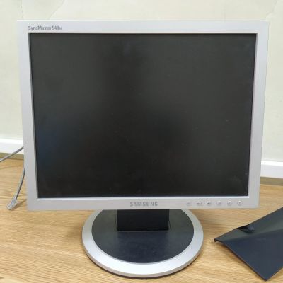 Лот: 17388694. Фото: 1. Монитор Samsung SyncMaster 540n. ЖК-мониторы