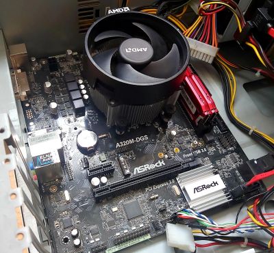 Лот: 17239409. Фото: 1. Материнская плата AM4 сокет ASRock... Комплекты запчастей