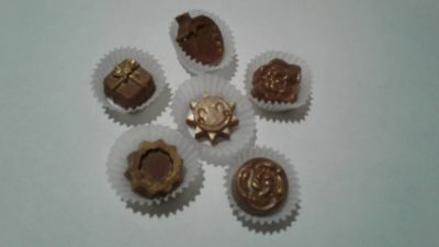 Лот: 15296502. Фото: 1. Мини-шоколадки из молочного и... Шоколад, конфеты
