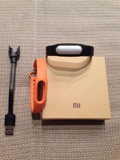 Лот: 8812503. Фото: 1. Фитнес Браслет mi fit с пульсометром. Смарт-часы, фитнес-браслеты, аксессуары