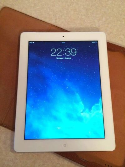 Лот: 4687182. Фото: 1. Белый iPad 3 16Gb retina, 1 день... Планшеты