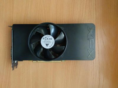 Лот: 7829992. Фото: 1. видеокарта XFX Radeon R9 270. Видеокарты