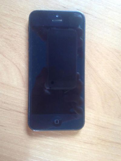 Лот: 3573744. Фото: 1. Apple iPhone 5 16Gb черный в идеальном... Смартфоны