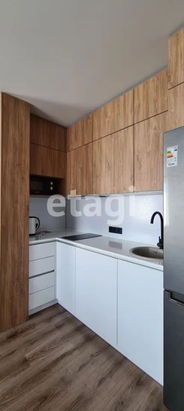 Лот: 21063835. Фото: 1. Сдам 2-комн. кв. 58 кв.м. Красноярск... Квартиры, студии