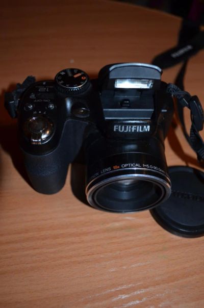 Лот: 4779418. Фото: 1. Фотоаппарат Fujifilm FinePixViewer... Цифровые компактные