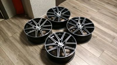 Лот: 14766152. Фото: 1. Продам красивое литьё r17. Диски