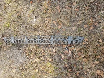 Лот: 12533699. Фото: 1. Рещетка в передний бампер Mercedes... Кузов