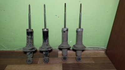 Лот: 24613119. Фото: 1. Стойки задние Honda Civic Ferio... Ходовая, подвеска, рулевое управление