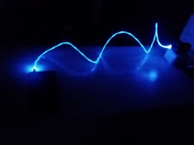 Лот: 17379328. Фото: 1. Кабель LED магнитный Microusb... Зарядные устройства, блоки питания, адаптеры сетевые для смартфонов