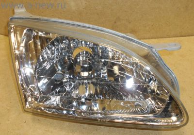 Лот: 3709979. Фото: 1. Фара правая toyota corolla spacio... Оптика и освещение
