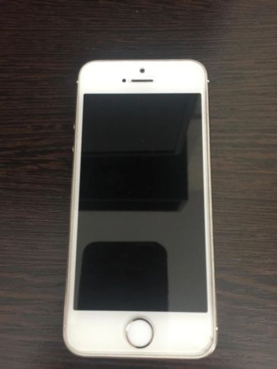 Лот: 9594589. Фото: 1. Iphone 5s. Смартфоны