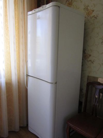 Лот: 11654134. Фото: 1. Холодильник "Indesit". Холодильники, морозильные камеры