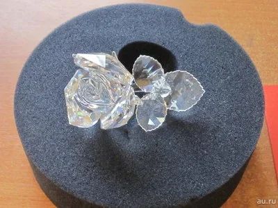 Лот: 8544130. Фото: 1. Хрустальная роза "Swarovski". Другое (ювелирные изделия, бижутерия, часы)