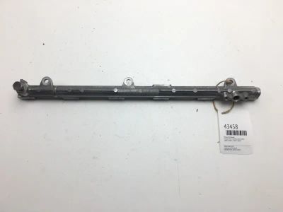 Лот: 20391064. Фото: 1. Рейка топливная Toyota Mark Ii... Топливная система