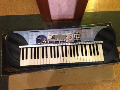 Лот: 2101342. Фото: 1. Синтезатор YAMAHA PSR 140. Клавишные