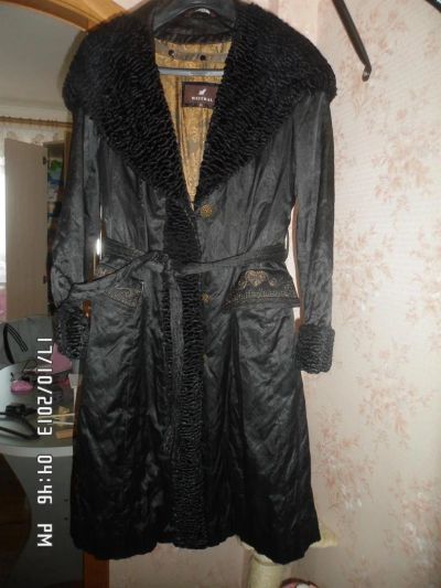 Лот: 3293981. Фото: 1. Пихора Weitral с мехом из каракуля... Верхняя одежда