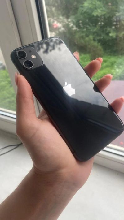 Лот: 19247881. Фото: 1. iPhone 11 64g. Смартфоны