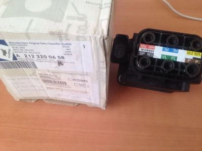 Лот: 11306147. Фото: 1. Mercedes E Class W212 Блок Клапанов... Ходовая, подвеска, рулевое управление