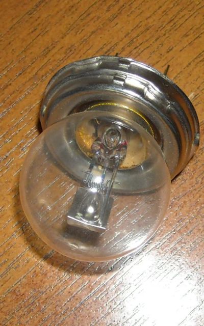 Лот: 4013956. Фото: 1. лампа 3 шт одним лотом. Оптика и освещение