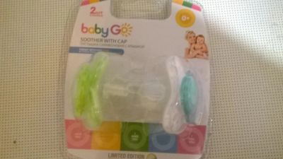 Лот: 6684673. Фото: 1. пустышки Baby Go новые, одна светится. Всё для кормления
