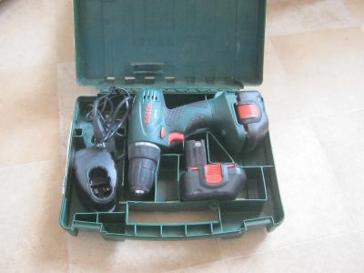 Лот: 25326903. Фото: 1. Шуруповёрт Bosch 12 v. Электроинструмент