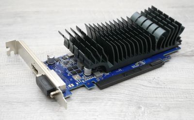 Лот: 15243016. Фото: 1. видеокарта ASUS Gt1030 2gb. Видеокарты
