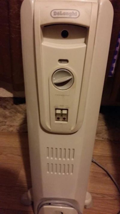 Лот: 6677961. Фото: 1. Радиатор масляный DeLonghi. Обогреватели бытовые