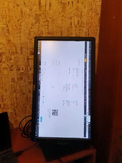 Лот: 18271507. Фото: 1. Монитор для программиста DELL... ЖК-мониторы