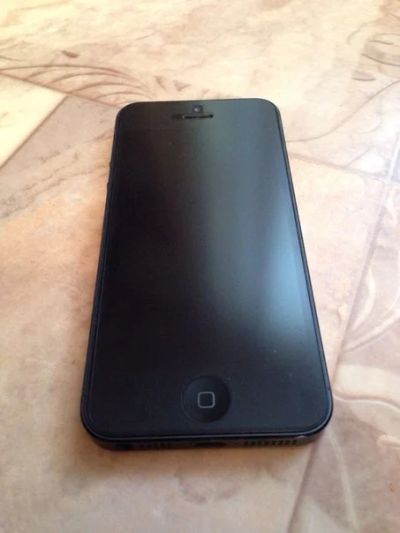 Лот: 4026537. Фото: 1. iphone 5 black 16gb, в идеальном... Смартфоны
