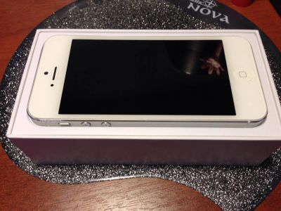 Лот: 3384524. Фото: 1. Apple iPhone 5 16gb, White. (Sim... Смартфоны