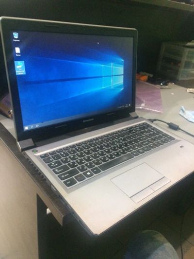Лот: 11971726. Фото: 1. Ноутбук игровой офисный Lenovo... Ноутбуки