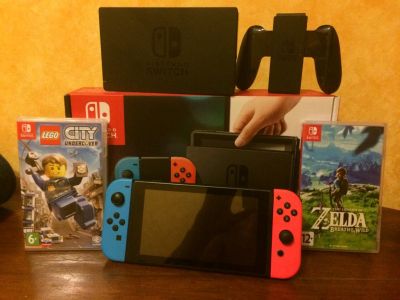 Лот: 9790510. Фото: 1. Nintendo Switch + 2 игры. Игровые приставки, консоли