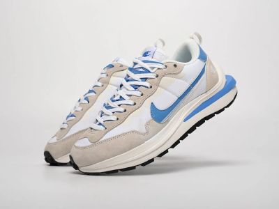 Лот: 21775214. Фото: 1. Кроссовки Sacai x Nike Vapor Waffle... Кеды, кроссовки, слипоны