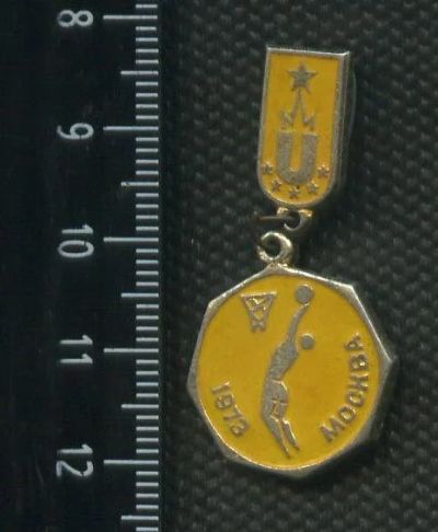 Лот: 15759615. Фото: 1. (№ 4947 ) значки спорт, Москва... Сувенирные