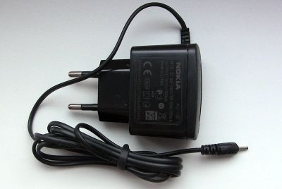 Лот: 20229052. Фото: 1. Зарядное устройство Nokia AC-3E. Зарядные устройства, блоки питания, адаптеры сетевые для смартфонов