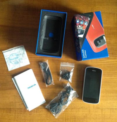 Лот: 5955739. Фото: 1. Nokia 808 PureView. Смартфоны