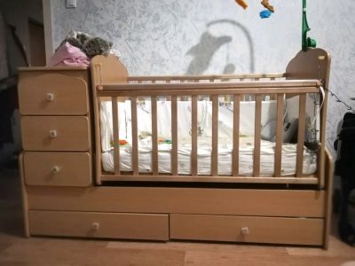 Лот: 12951125. Фото: 1. Детская кроватка. Детские кровати и кроватки