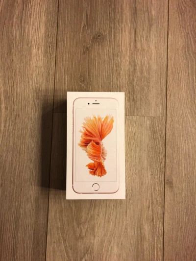 Лот: 10731150. Фото: 1. iPhone 6s 64 розовый. Смартфоны