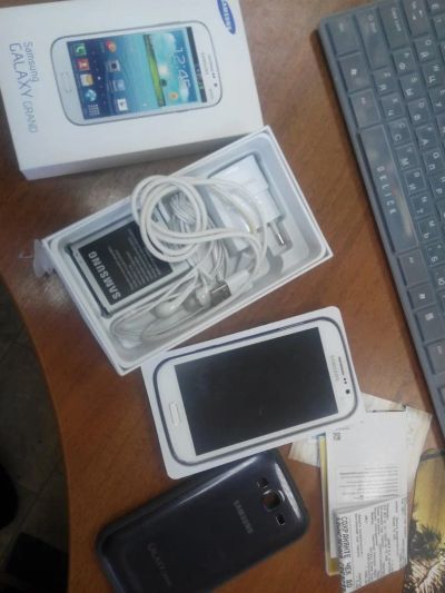 Лот: 3521972. Фото: 1. Samsung Grand Duos Практически... Смартфоны