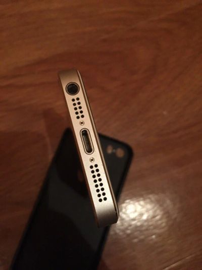Лот: 11148806. Фото: 1. iPhone 5s 16gb идеал с тач айди. Смартфоны