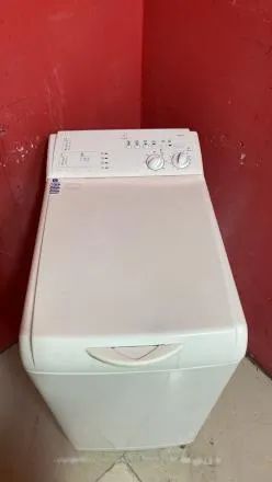 Лот: 20747730. Фото: 1. стиральная машина Indesit бу код... Стиральные машины