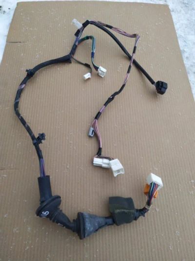 Лот: 21403748. Фото: 1. проводка с двери Toyota Caldina... Двигатель и элементы двигателя