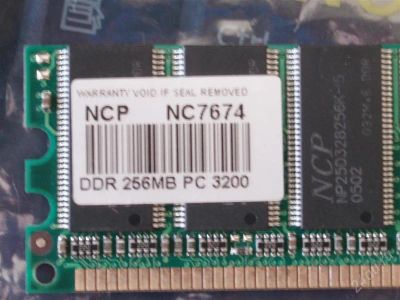 Лот: 1073993. Фото: 1. NCP DDR 256MB PC3200. Оперативная память