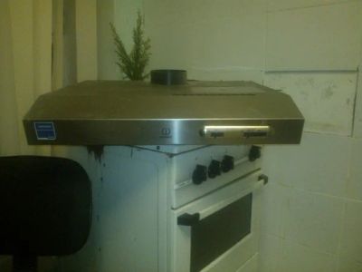 Лот: 6026260. Фото: 1. вытяжка indesit. Вытяжки