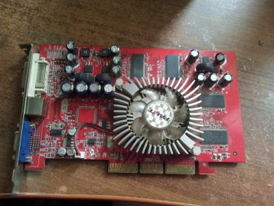 Лот: 3037364. Фото: 1. fx 5700 agp8x 128mb. Видеокарты