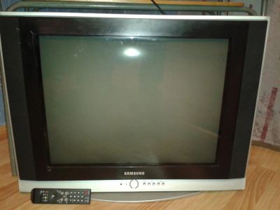 Лот: 3685917. Фото: 1. Продам 2 телевизора и монитор... Телевизоры