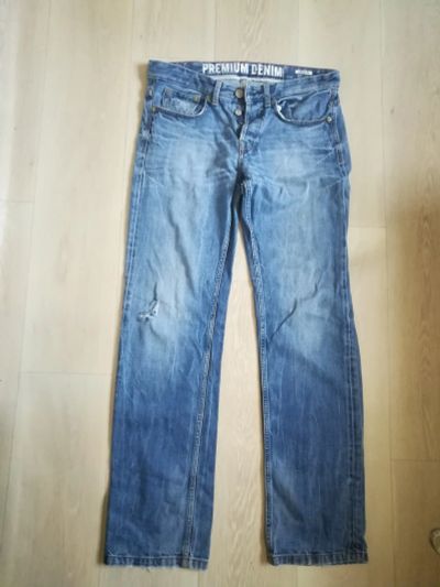 Лот: 16534361. Фото: 1. Отдам даром джинсы мужские, размер... Брюки, джинсы, шорты