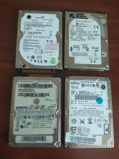 Лот: 16816712. Фото: 1. Жёсткие диски ide 2.5. 4шт. Жёсткие диски (HDD)