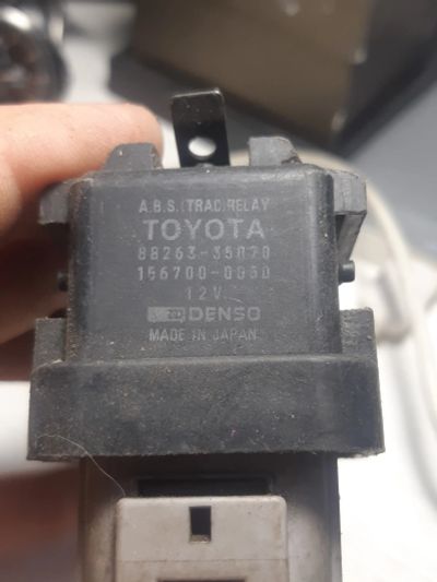 Лот: 6310853. Фото: 1. реле ABS Toyota 88263-35070 156700-0050. Электрооборудование